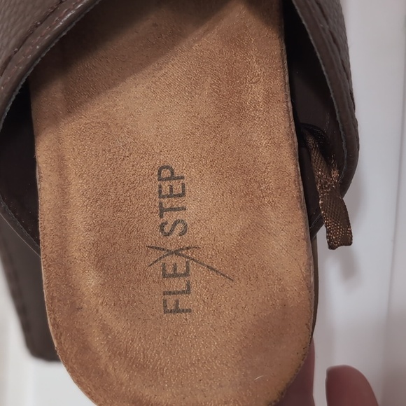 Flex Step Brown Faux Pebbled Leather Backless Mule New without Tags Size 7.5 - Picture 3 of 6